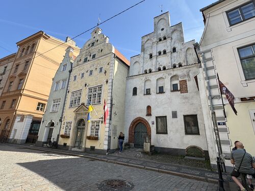 House of the three brothers